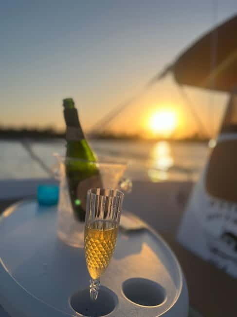Torrevieja: Private Sunset Boat Tour with Cava - Who Is This Tour Best For?