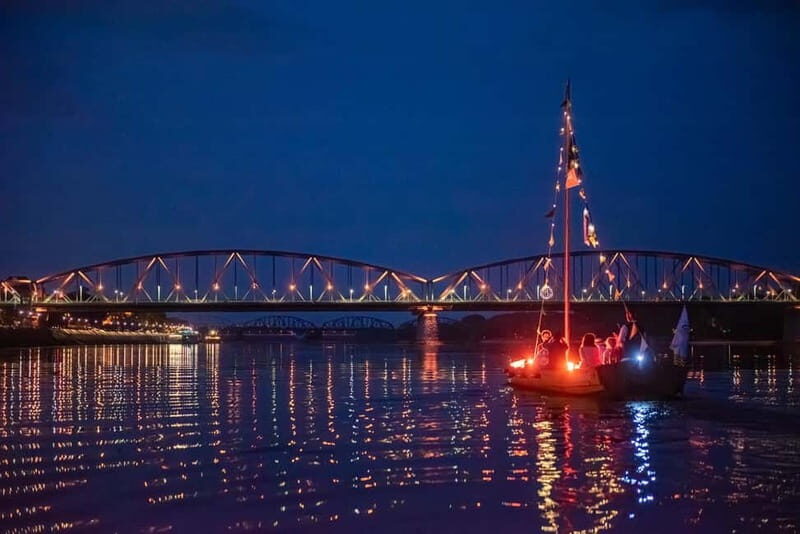 Toru: Sunset on the Vistula From a Traditional Boat. - Final Thoughts: Who Should Consider This Tour?