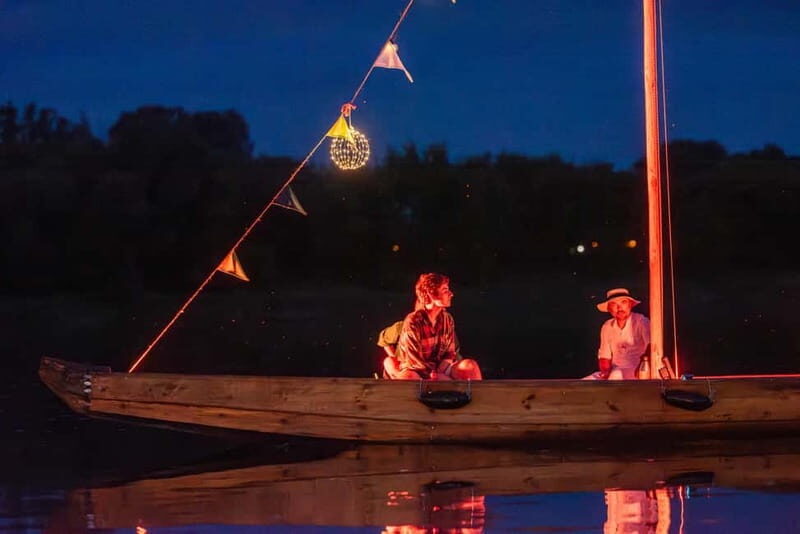 Toru: Toru at Night from a Boat on the Vistula - Good To Know