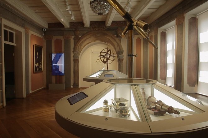 Torun Copernicus Trail and Old Town Private Walking Tour - Important Information