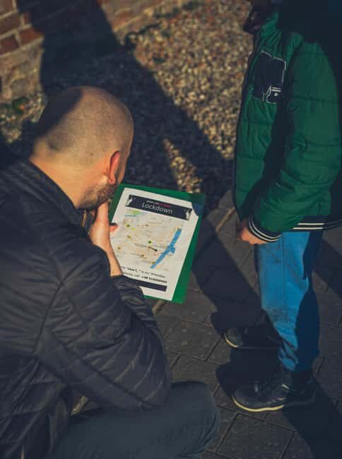 Torun: Spy-Themed Walk & Game with Host - The Experience in Detail