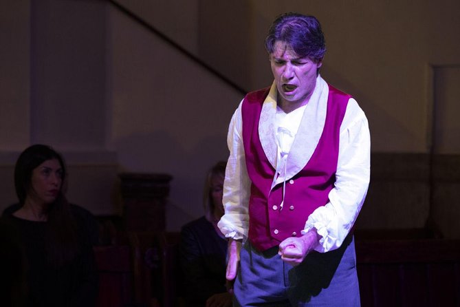 Tosca - Highlights & Other Opera Hits - Captivating Set Designs