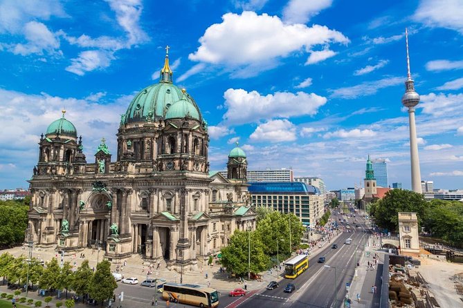 Total Berlin Full-Day Private Walking Tour - Pickup and End Point Details