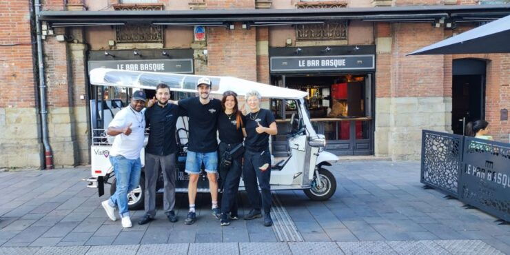 Toulouse : Electric Tuk-Tuk Tour With Photo Stops and Audio - Tour Details