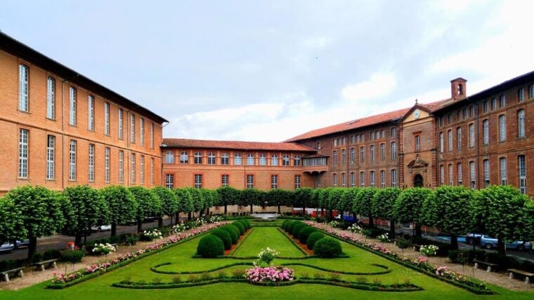 Toulouse Private Guided City Tour - Itinerary Customization Options