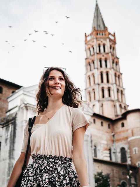 Toulouse: Solo or Couple Shooting in the Pink City - Tailored Photography Experience