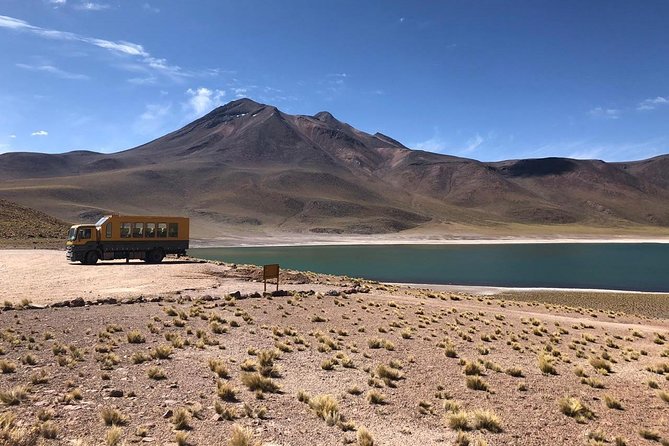 Tour Altiplanic Lagoons & Red Stones Safari Style by Grade 10 - Itinerary Details