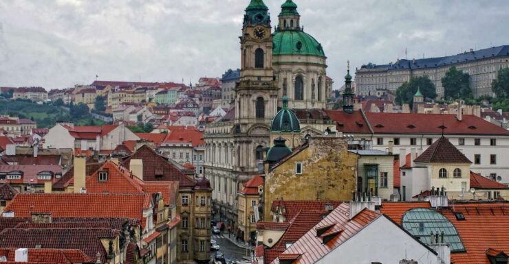 Tour Around Prague Castle and Lesser Town - Experience Highlights of the Tour
