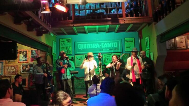 Tour Bogotá Sauce - Salsa Disco Experience