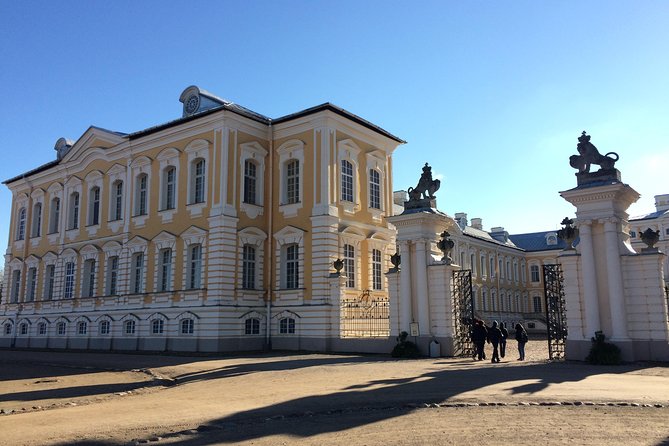 Tour Bus From Riga to Vilnius (Guaranteed Departure) - Tour Highlights