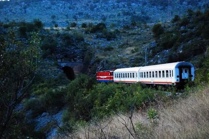 Tour by Train - Inclusions and Extras