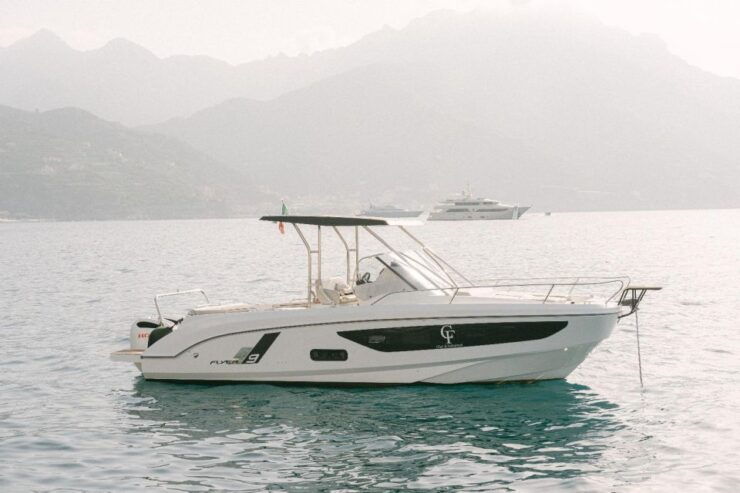 Tour Capri: Discover the Island of VIPs by Boat - Activity Highlights on Capri Boat Tour