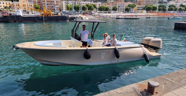 Tour Capri: Discover the Island of VIPs by Boat - Live Tour Guide and Pickup