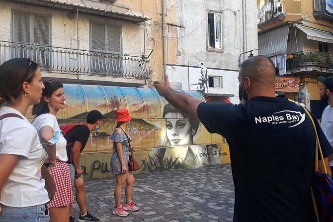 Tour De Arte Callejero En Los Barrios Españoles De Nápoles - Immersive Experience: Dive Into Street Art Culture