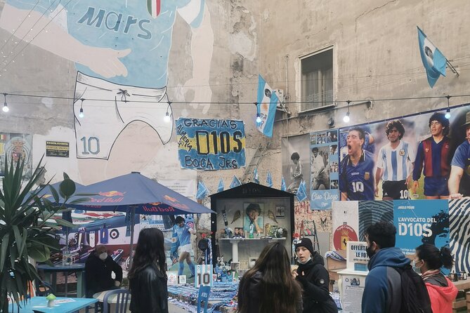 Tour De Arte Callejero En Los Barrios Españoles De Nápoles - Common Questions