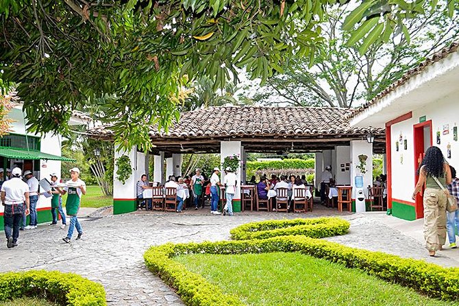 Tour De Haciendas With Lunch - Tour Details