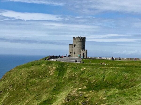 Tour Delle Scogliere Di Moher E Galway in Italiano O Spagnolo - The Sum Up
