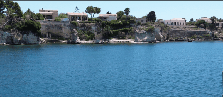 Tour dell'isola Ortigia,grotta azzurra, avvistamento delfini - Whats Included and Whats Not
