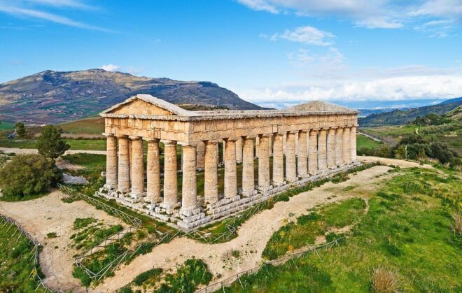 Tour Erice and Segesta From Palermo - Exploring Segesta