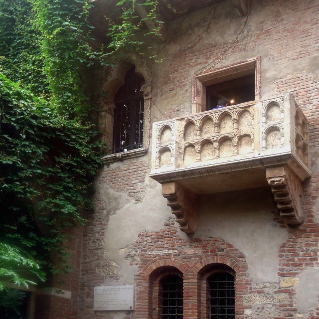 Tour Escape Milano - Help Leonardo Save His Drawings - Experience Highlights