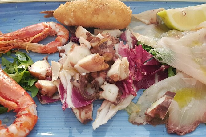 Tour From Naples of the Amalfi Coast With Sorrento or Pompeii - Tips for a Memorable Tour