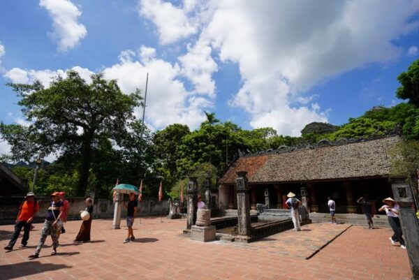 Tour Hoa Lu/Bai Dinh-Tam Coc- Biking-Bich Dong- Bird Valley - Transportation Information
