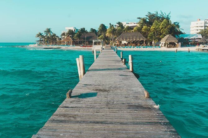 Tour in a Catamaran to Isla Mujeres with all included for the best price! - Who Should Consider This Tour?