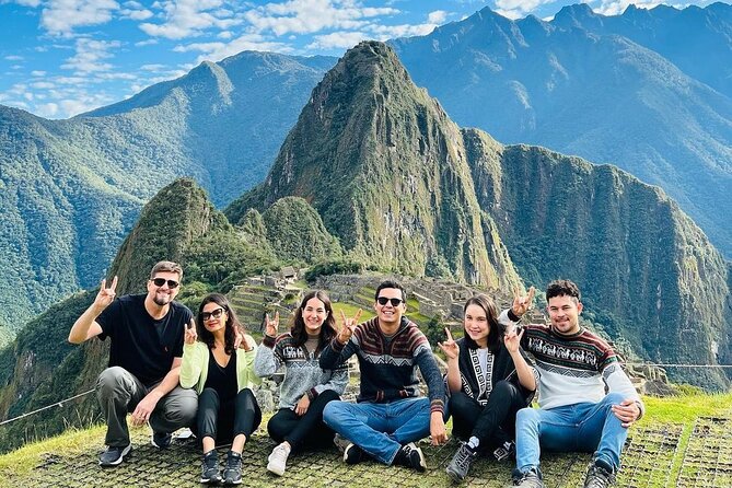 Tour in Machu Picchu by Vistadome or Panoramic Train Round Trip - Meeting and Pickup