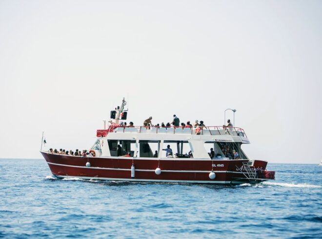 Tour in Mini Cruises to the Caves of S. M. Di Leuca - The Sum Up