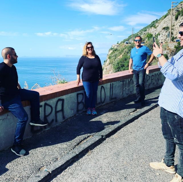 Tour in Minivan Mercedes to Sorrento & Pompeii - Additional Information