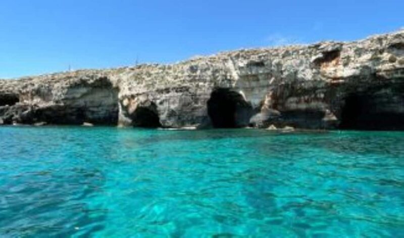 Tour in Salento - Discovering the Caves and Cliffs