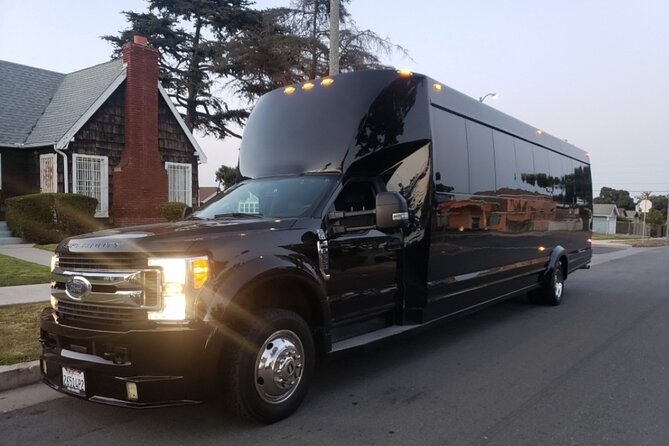 Tour in Sofi Stadium in Party Bus - Meeting and Pickup Information