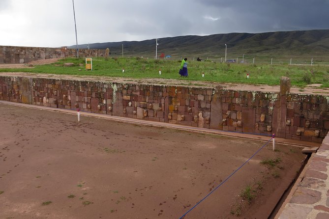 Tour in Tiwanaku Archaeological Ruins - Tour Overview