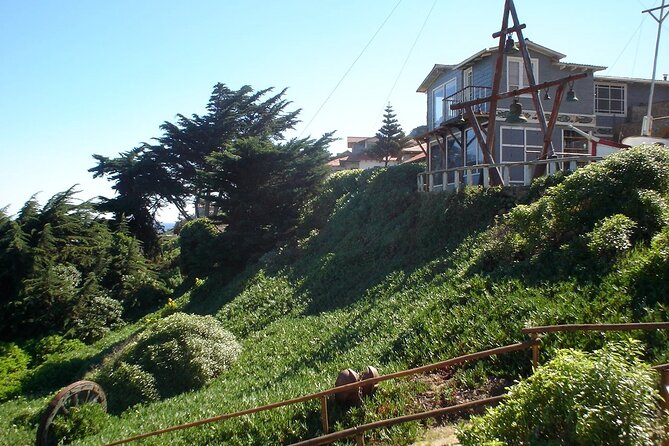 Tour Isla Negra House of Pablo Neruda and Pomaire From Santiago - Availability and Reviews