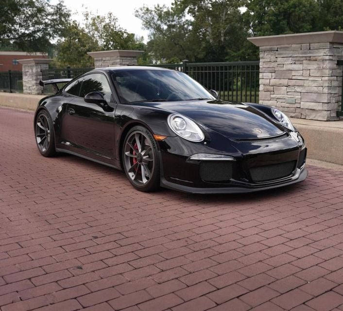 Tour Luxury Cars - Luxury Cars Tour Overview