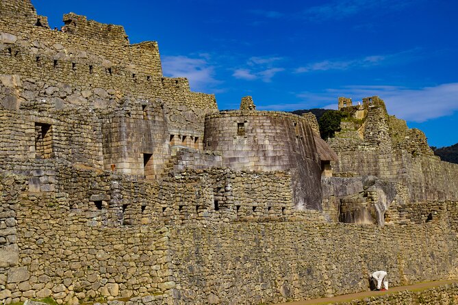 Tour Machu Picchhu Full Day Private Services - Directions