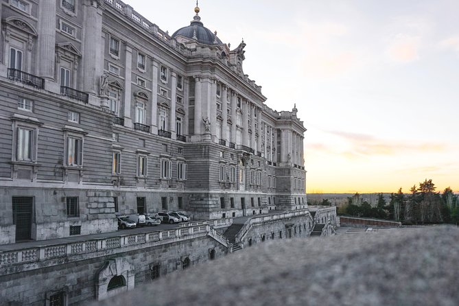 Tour Madrid of the Austrians Old City - Start Time and Latecomers
