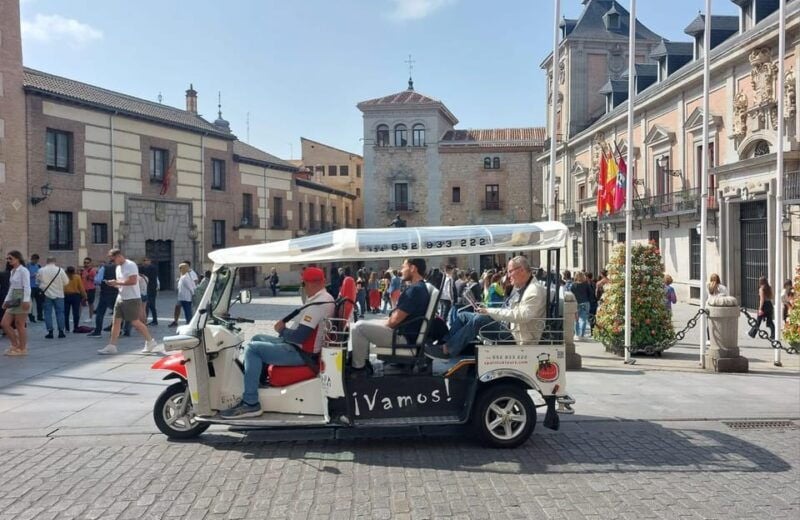 Tour Madrid: Secrets in a Electric Tuk Tuk - The Regal Splendor of the Royal Palace