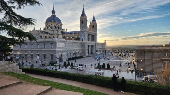 Tour Madrid: Secrets in a Electric Tuk Tuk - Flexible Booking and Tour Options