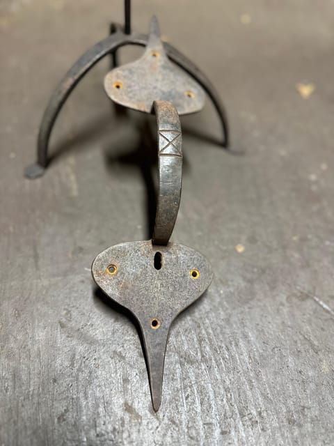 Tour of a Working Blacksmith Shed in Colonial Town - Tour Logistics