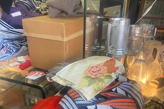 Tour of Antique Shops, Cultural Stores Known Only to the Locals - Cancellation Policy