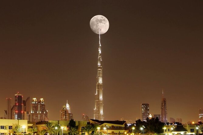 Tour of Burj Khalifa & Dinner in One Of The Tower Restaurants - Overview and Experience
