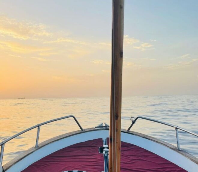 Tour of Capri by Classic Boat at Sunset - Activity Highlights and Sunset Viewing
