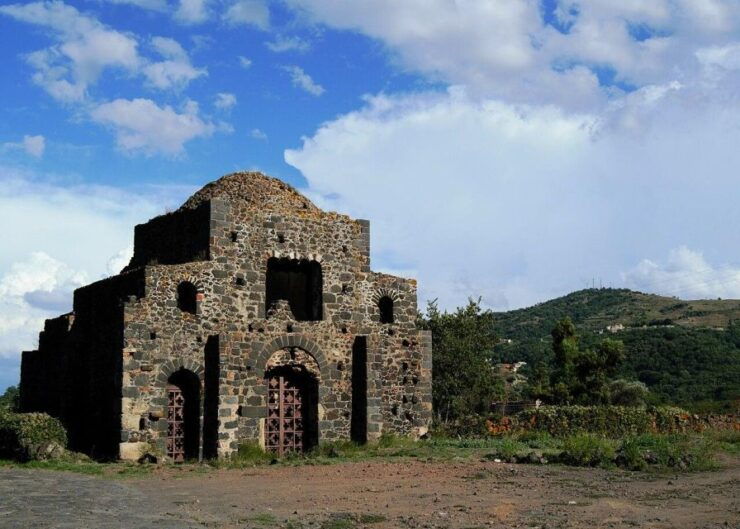 Tour of Castiglione Di Sicilia and Wine Tour - Experience Highlights