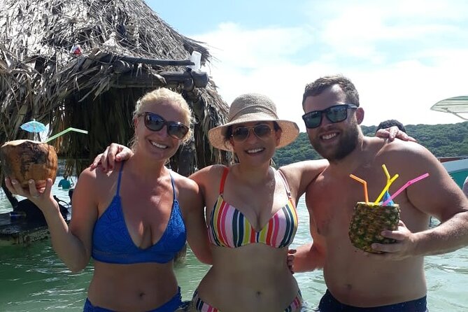 Tour of Cholón Island Rosario Islands - Snorkeling in Crystal Waters