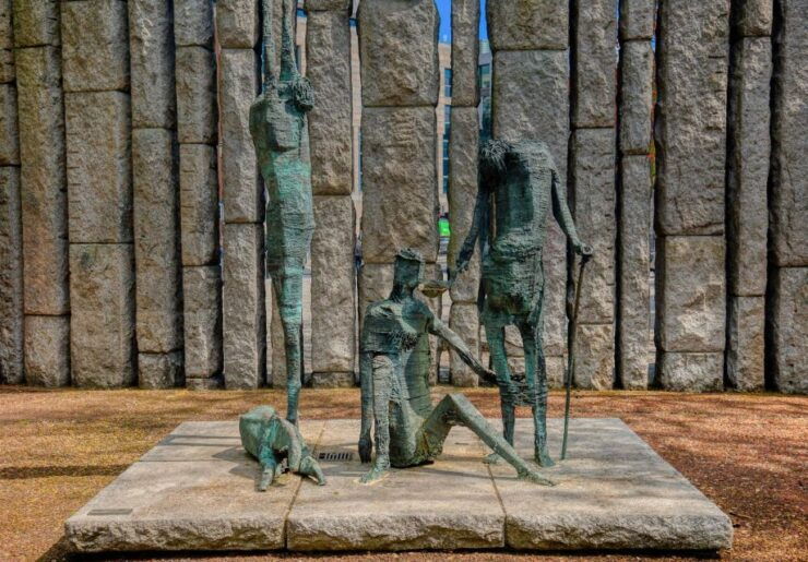 Tour of Georgian Squares and Colorful Doors - Hidden Gem: Explore a Unique Photo Opportunity