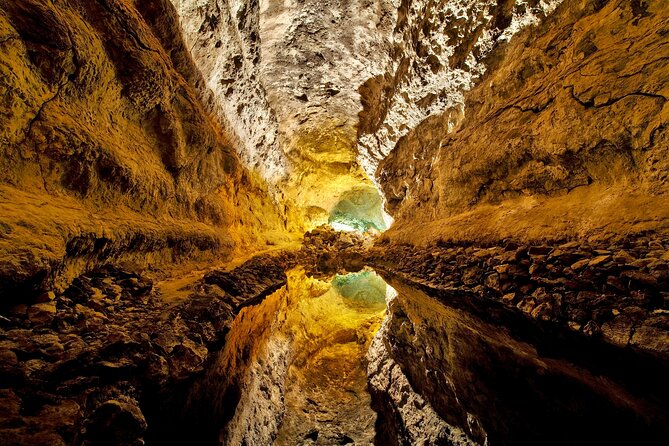 Tour of Jameos Del Agua, Cueva De Los Verdes and Viewpoint From the Cliffs - Reviews and Ratings
