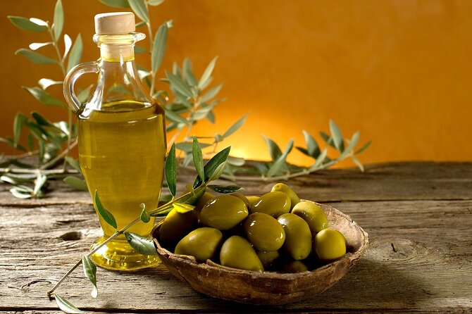 Tour of La Ribera Winerie and Extra Virgin Olive Oil Guided Tour - Local Cuisine and Wine Pairing