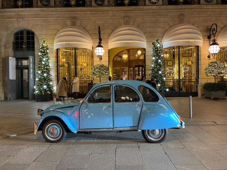 Tour of Paris for 1h30 - Language Options and Group Size