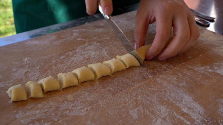 Tour of Pompeii & Cooking Class on the Slopes of Mt Vesuvius - Logistics and Practicalities